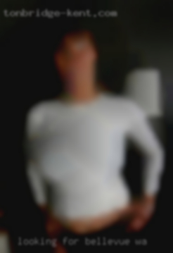 Looking for in Bellevue, WA casual fun, new here.